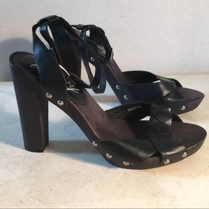 Envy Sensational Black Leather Heels